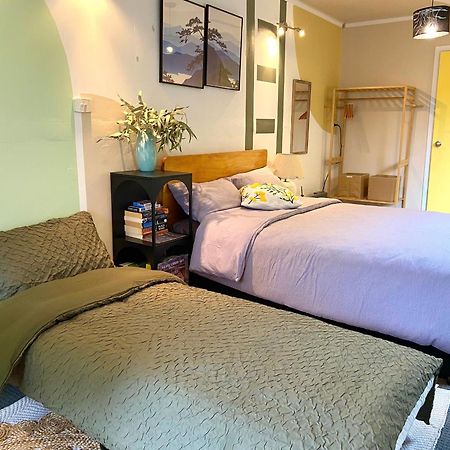 Апартаменты Snug-As-A-Bug Sleep House Дьюндин Экстерьер фото